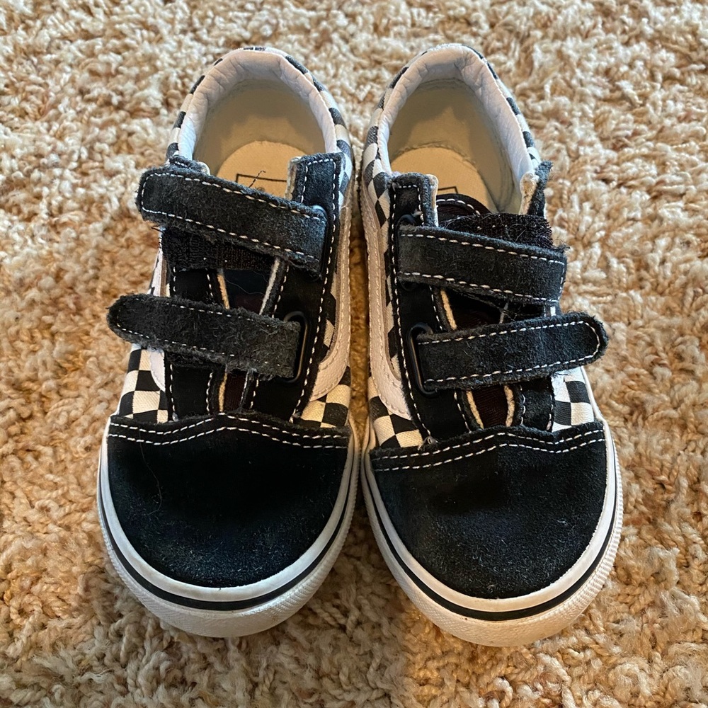 VANS CHECKERED TODDLER SIZE 10